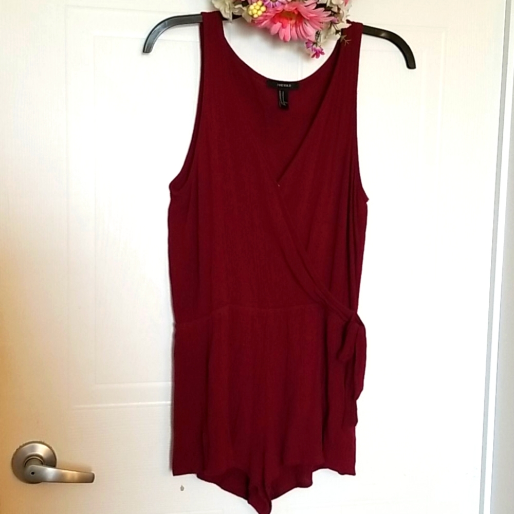 🌷3/$15🌷⬇️ Forever 21 Romper Size M